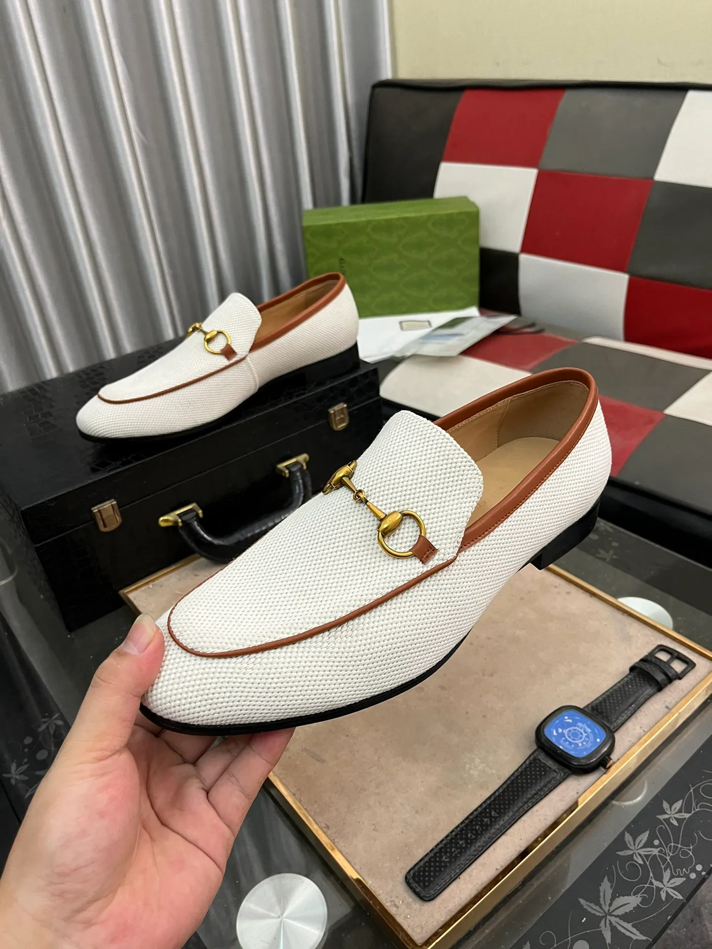 Men's men's shoes 💰500⌚️⌚️(Gucci·GUCCI) new product series ss hot new products 💢 💠 Casual leather shoes 👞, first layer of cowhide, upper hardware buckles and logo on the sides of the shoe, brand logo on the insole and sole 💠 💎Upper: 100% cowhide 💎Inner: cowhide/100% 💎Feet: cowhide/100% 💎Sole: rubber/100% 💎SIZE: 38 39 40 41 42 43 44 Can be customized 45